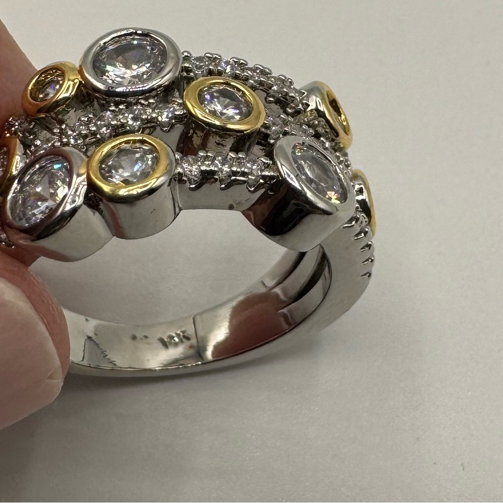 14k 3 Row Station Ring - Picture 9 of 13